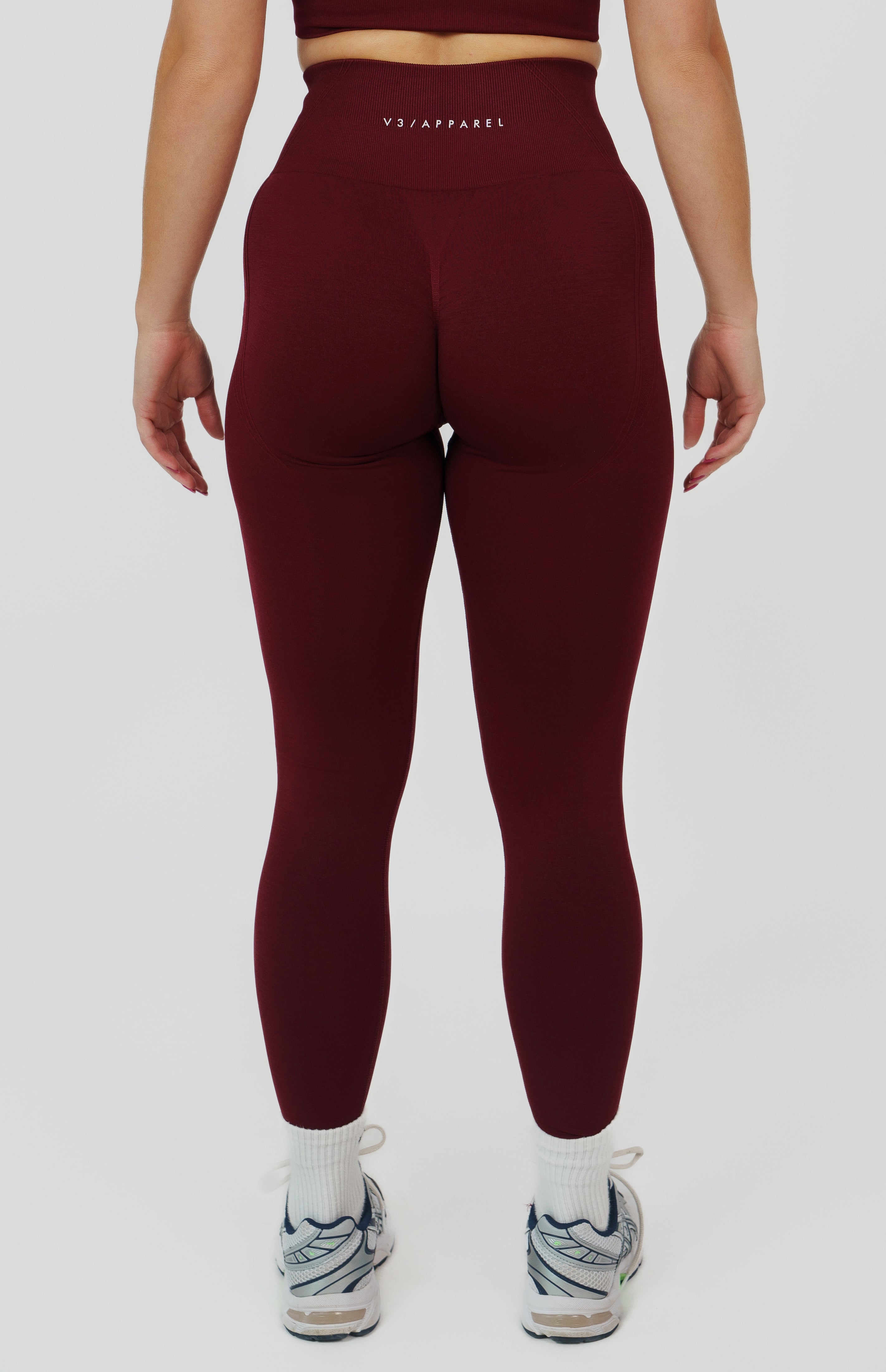 Tempo Seamless Scrunch shorts- Pomegranate Red